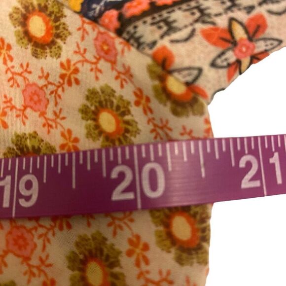 Fig and Flower Boho Twee Floral Lace Top 3/4 Bell Sleeves Sz M - Picture 11 of 13